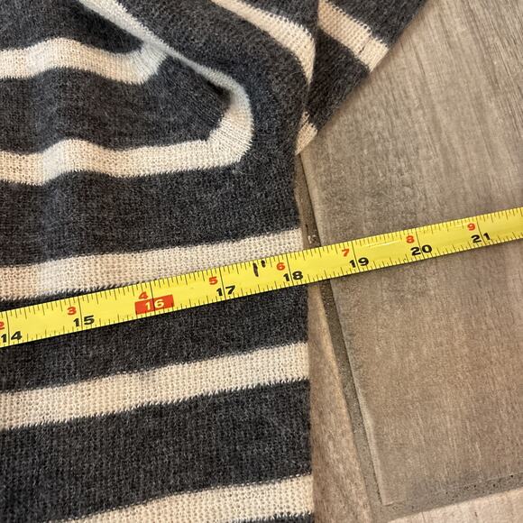 J. CREW Women’s Sz Small 100% Baby Alpaca Shawl-Collar Sweater Striped Sailor - Picture 6 of 11